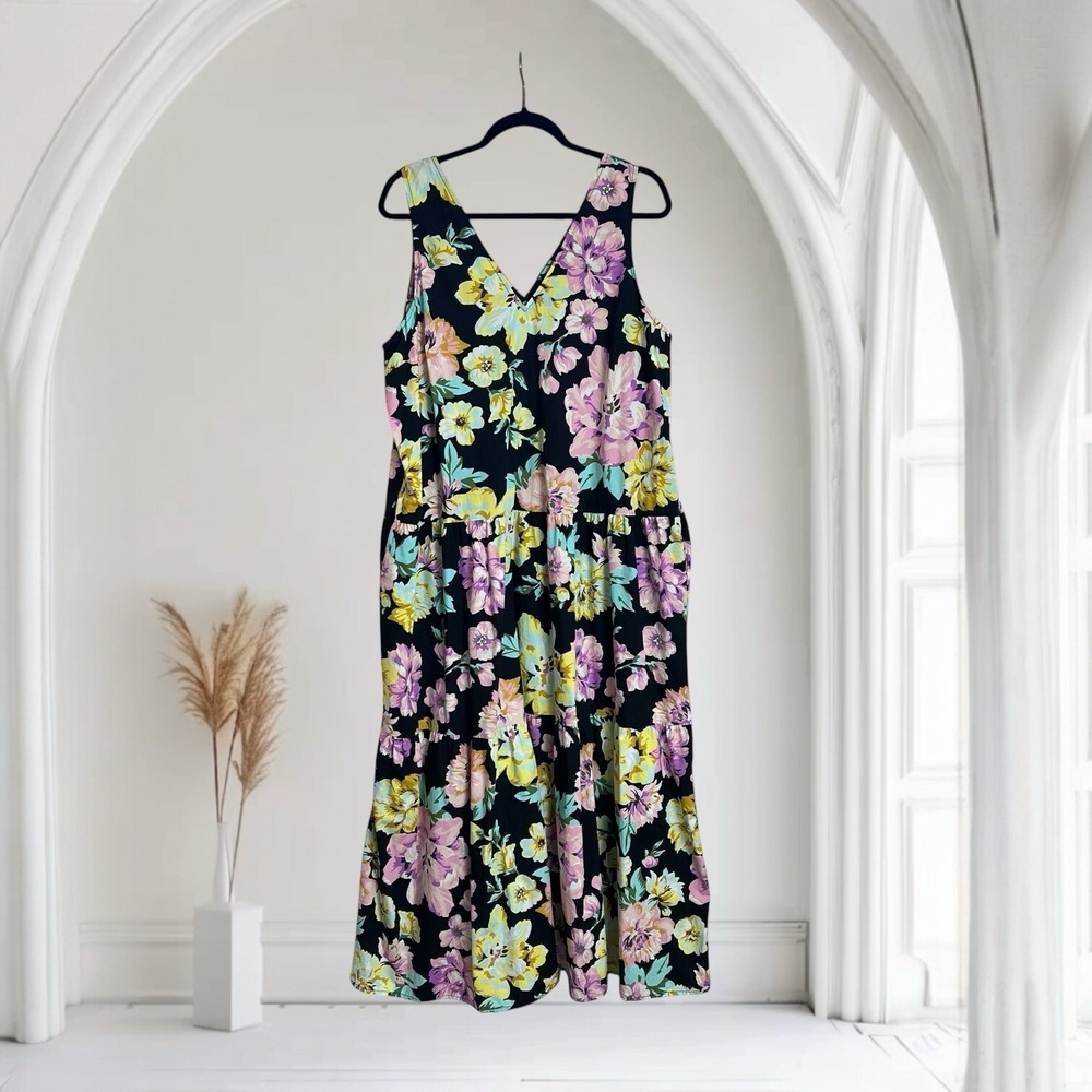 Who‎ What Wear Size XL Sleeveless V-Neck Pockets Garden Floral Pullover Dress